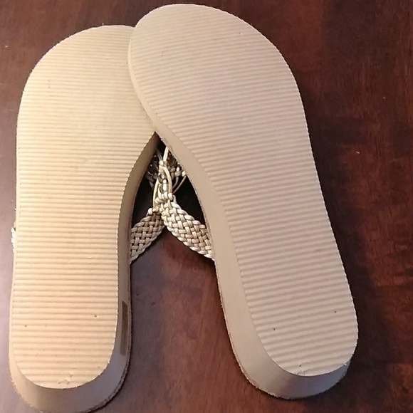 Sandals - Picture 2 of 3